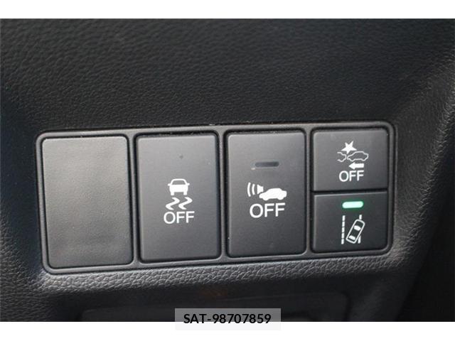 Honda e 2017-10 8008447-3