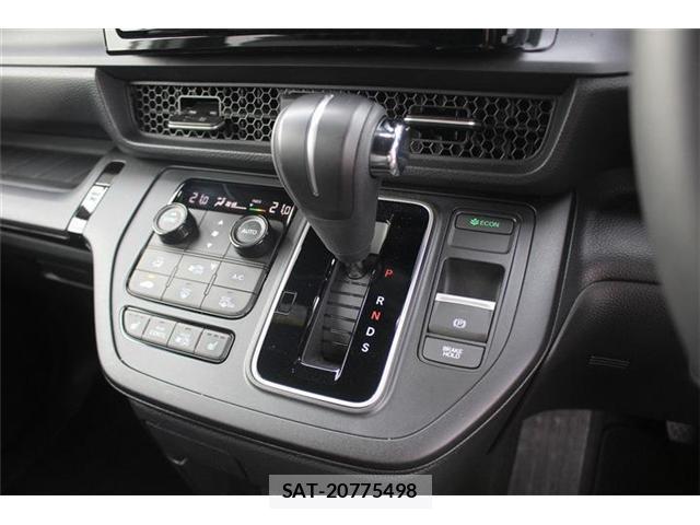 Honda e 2025-10 8008582-19