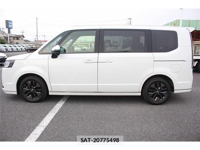 Honda e 2025-10 8008582-2