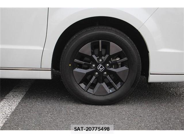 Honda e 2025-10 8008582-5