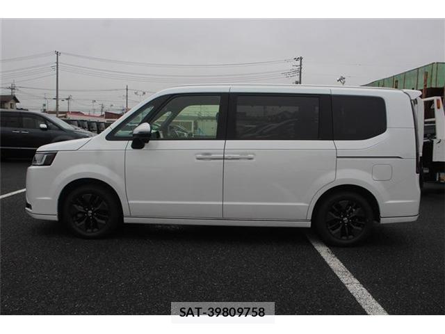 Honda e 2025-10 8008584-12