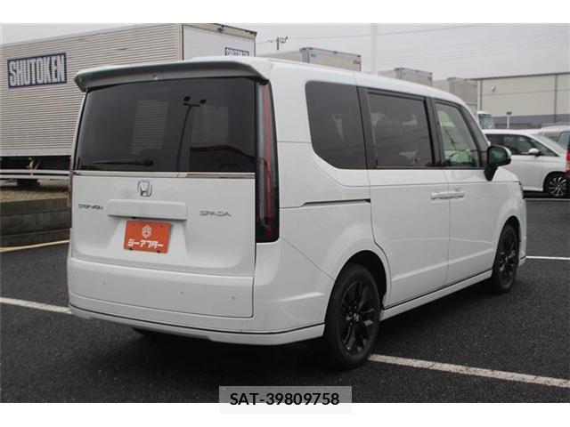 Honda e 2025-10 8008584-15