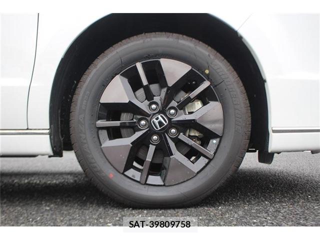 Honda e 2025-10 8008584-17