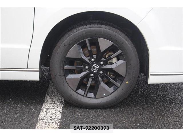 Honda e 2025-10 8008586-17
