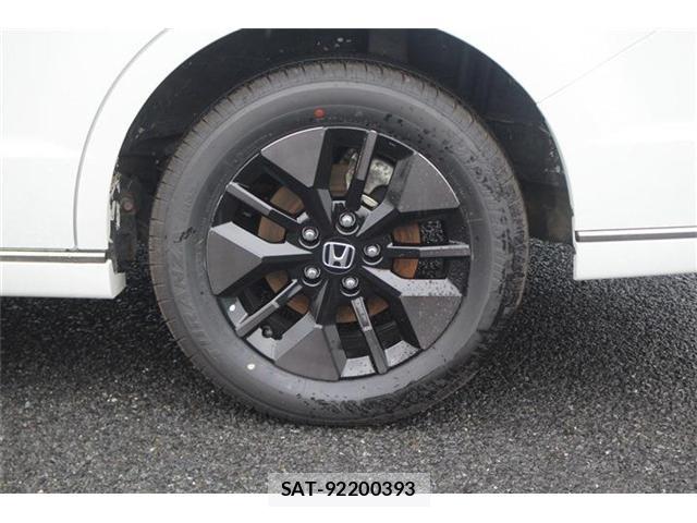 Honda e 2025-10 8008586-19