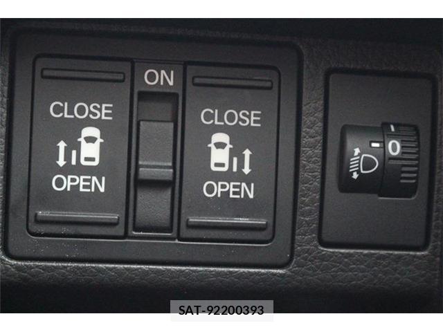 Honda e 2025-10 8008586-4