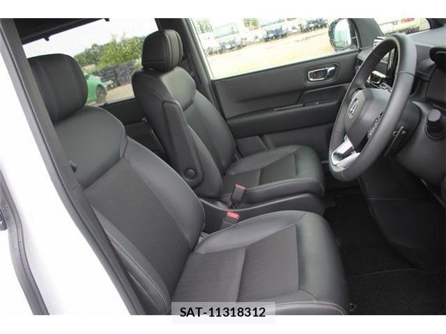 Honda e 2025-10 8008588-8