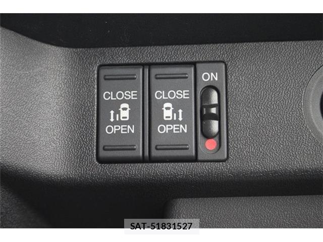 Honda e 2019-02 8008593-3
