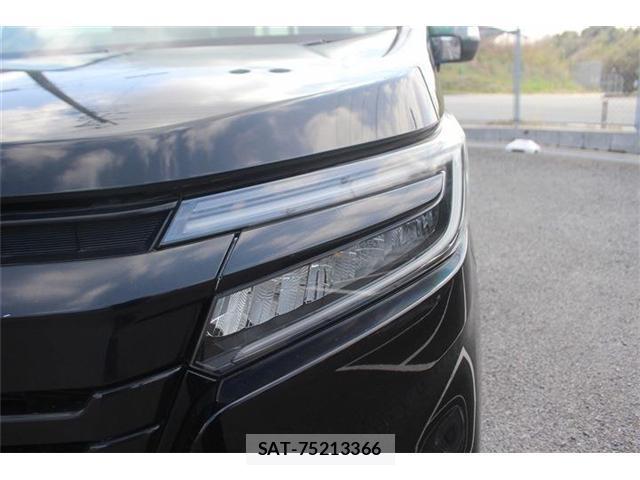 Honda e 2017-11 8008613-17
