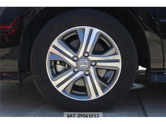 Honda e 2017-11 8008637-17