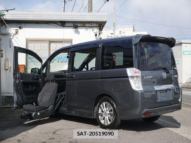 Honda e 2011-03 8008680-0
