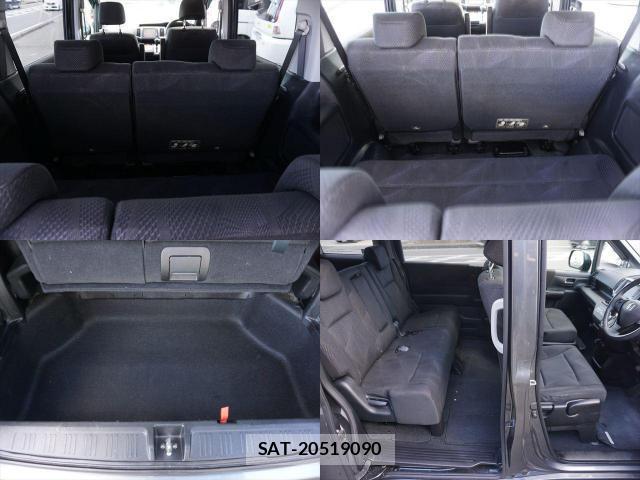 Honda e 2011-03 8008680-17