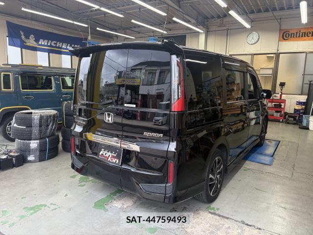 Honda e 2021-09 8008693-13