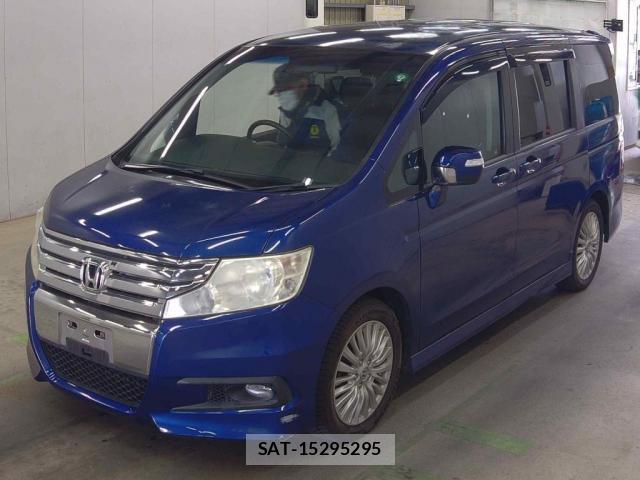 Honda e 2011-06 8008829-0