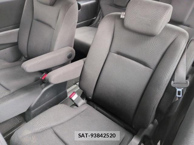 Honda e 2014-02 8008831-3