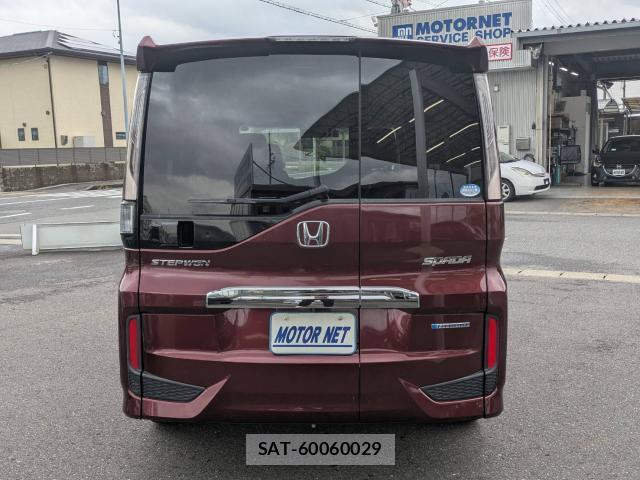 Honda e 2017-11 8008909-13