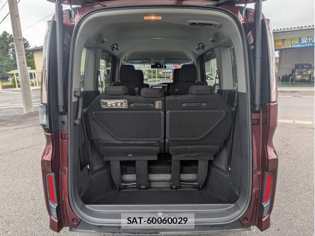 Honda e 2017-11 8008909-15