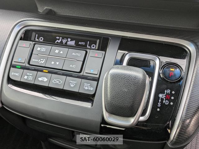 Honda e 2017-11 8008909-19
