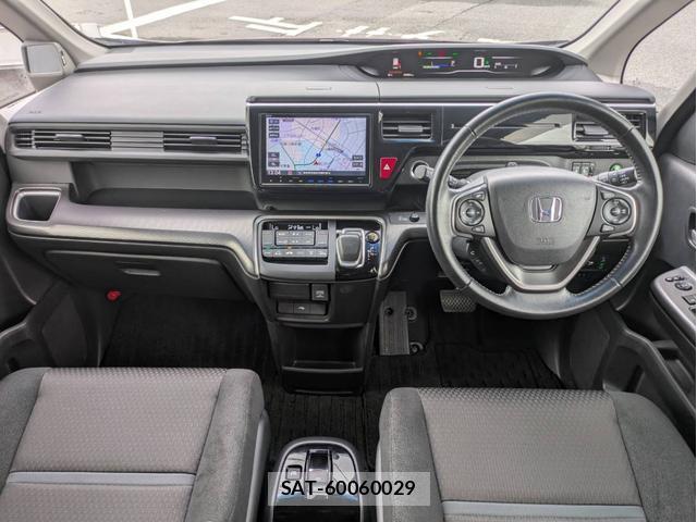 Honda e 2017-11 8008909-2