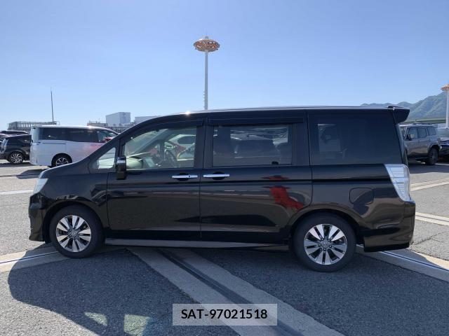 Honda e 2015-03 8008963-12