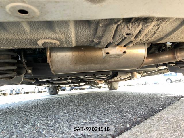 Honda e 2015-03 8008963-13