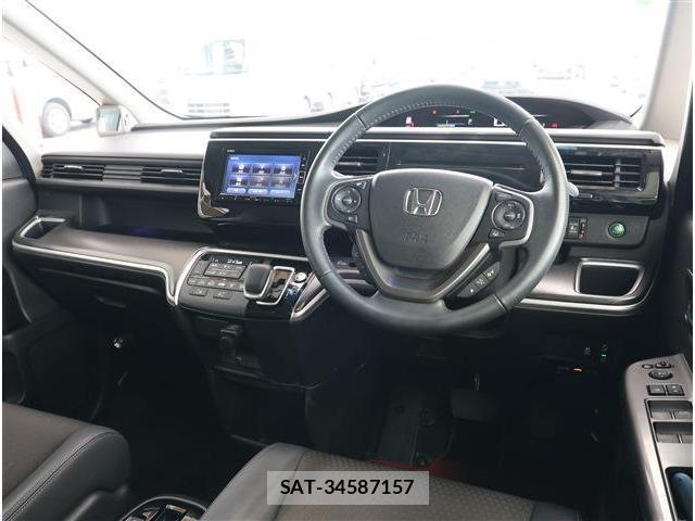 Honda e 2021-12 8009394-1