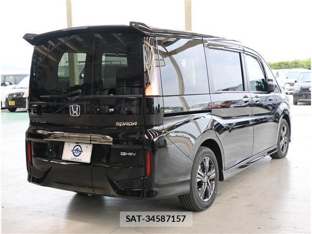 Honda e 2021-12 8009394-19