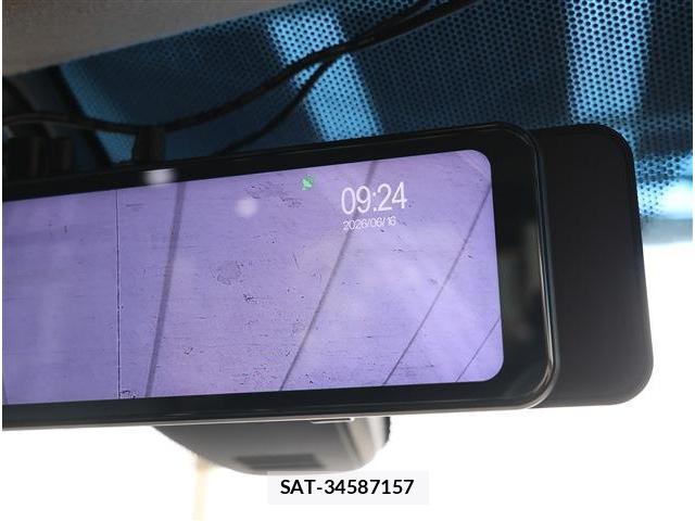 Honda e 2021-12 8009394-4