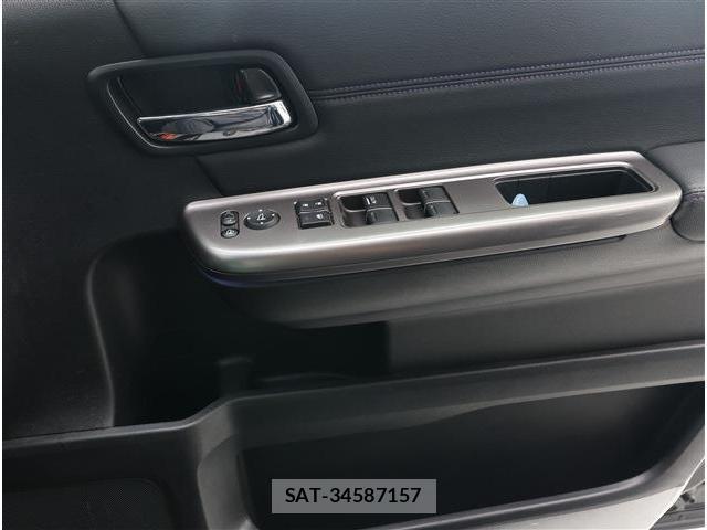 Honda e 2021-12 8009394-6