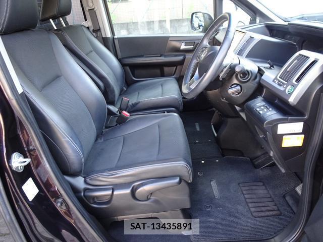 Honda e 2013-07 8009479-13