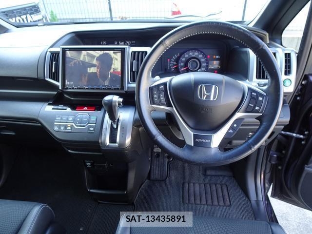Honda e 2013-07 8009479-2