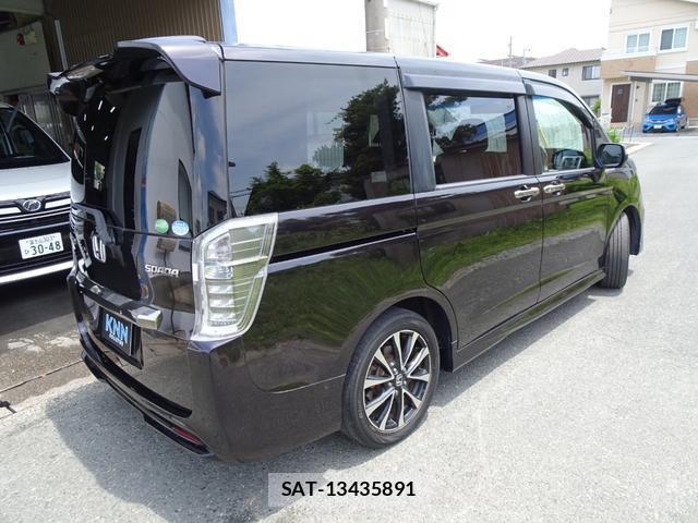 Honda e 2013-07 8009479-9