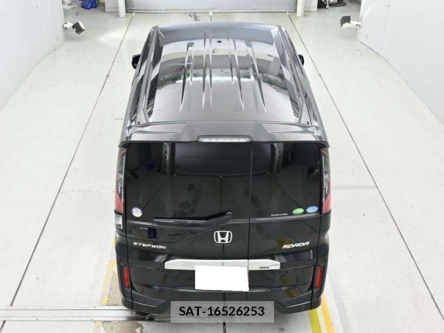 Honda e 2015-06 8009487-11