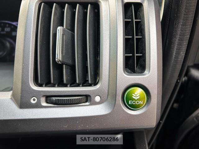 Honda e 2013-03 8009494-11