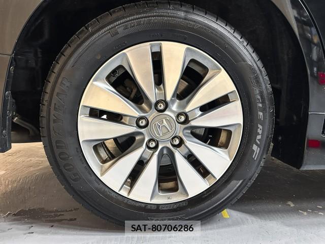 Honda e 2013-03 8009494-5