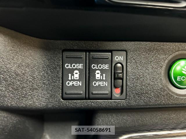 Honda e 2019-09 8009497-15