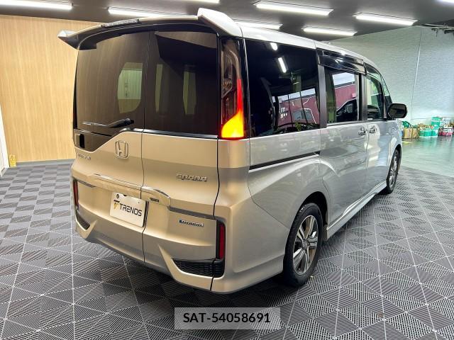 Honda e 2019-09 8009497-4