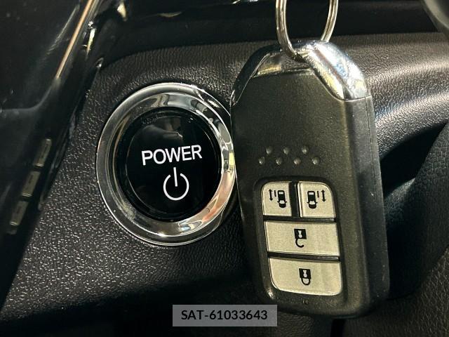 Honda e 2018-09 8009498-18