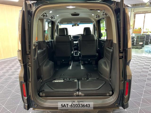 Honda e 2018-09 8009498-19