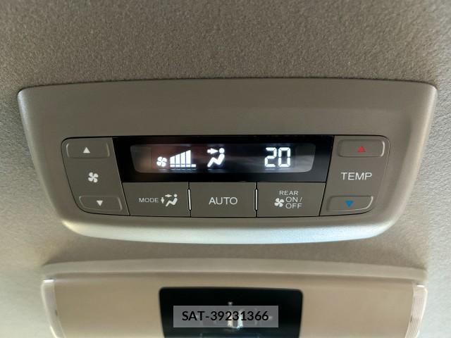 Honda e 2018-01 8009500-13