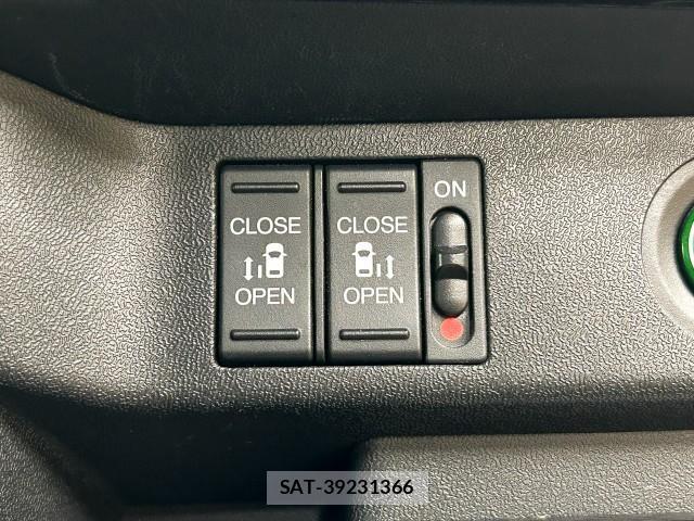 Honda e 2018-01 8009500-14