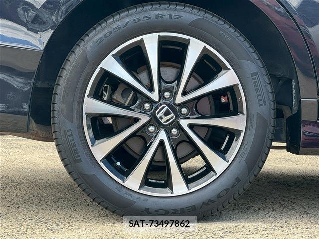 Honda e 2012-04 8009553-14