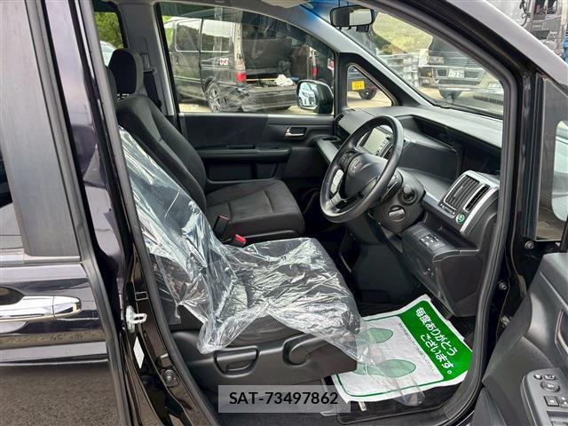 Honda e 2012-04 8009553-15