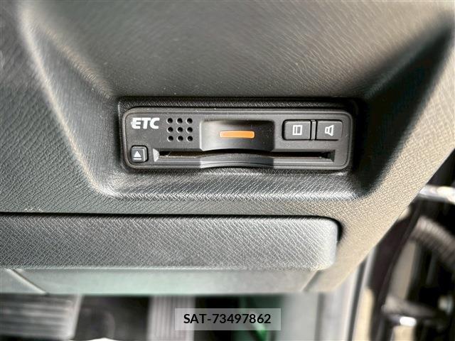 Honda e 2012-04 8009553-18