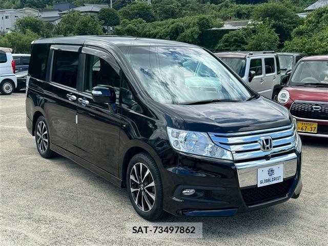 Honda e 2012-04 8009553-8