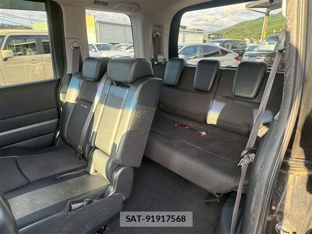 Honda e 2013-03 8009560-6