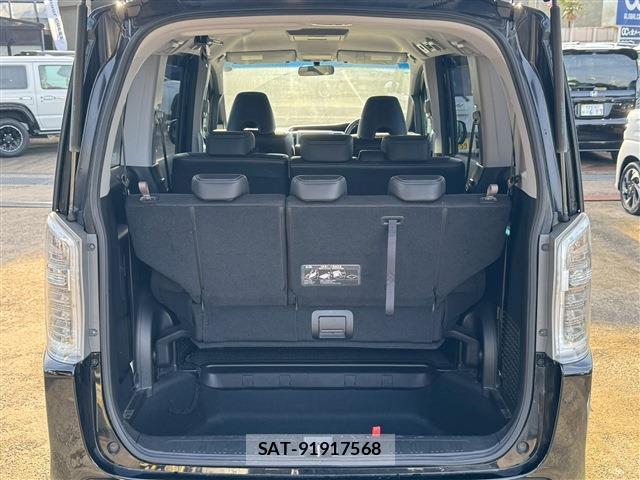 Honda e 2013-03 8009560-7