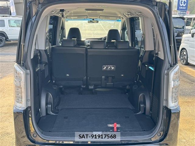 Honda e 2013-03 8009560-8