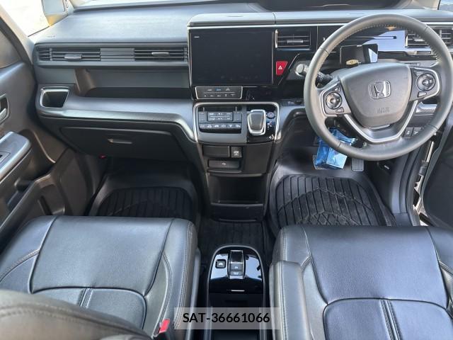 Honda e 2018-10 8009774-3