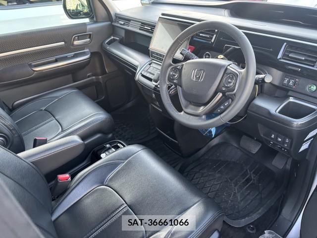 Honda e 2018-10 8009774-4